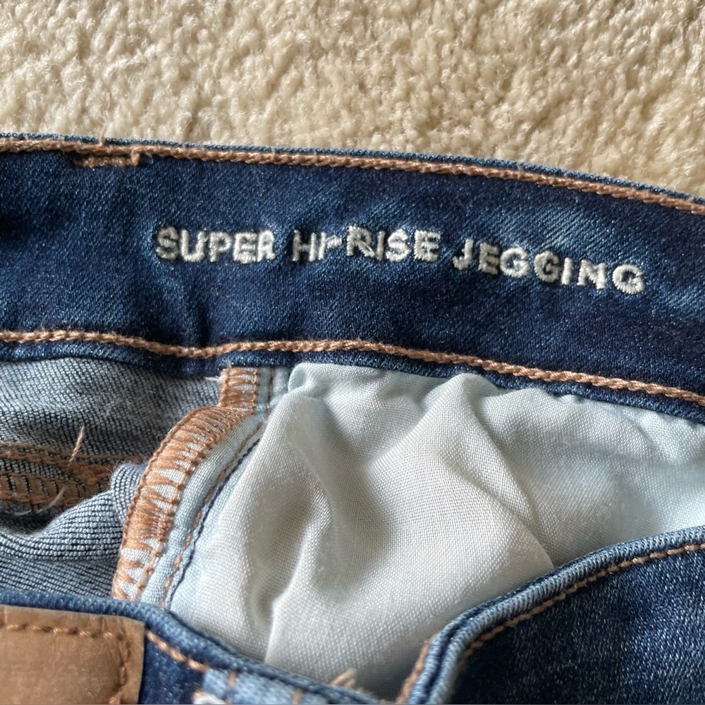 American Eagle Hi-Rise Jegging Jeans Size 4 - Picture 8 of 10